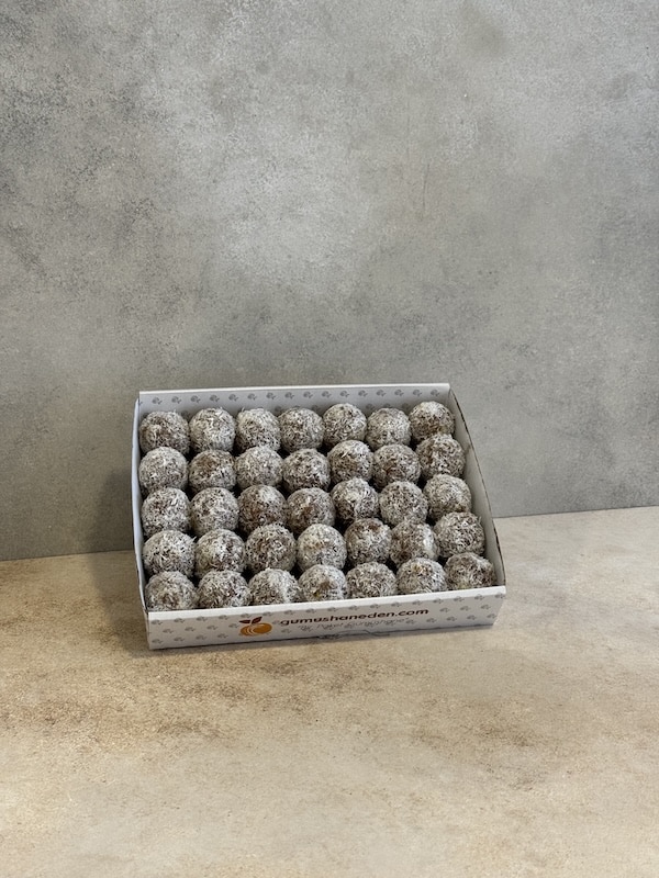 Hindistan cevizli atom tatlısı – içi fındık ezmeli, bal & pekmezli, dışı hindistancevizi kaplı